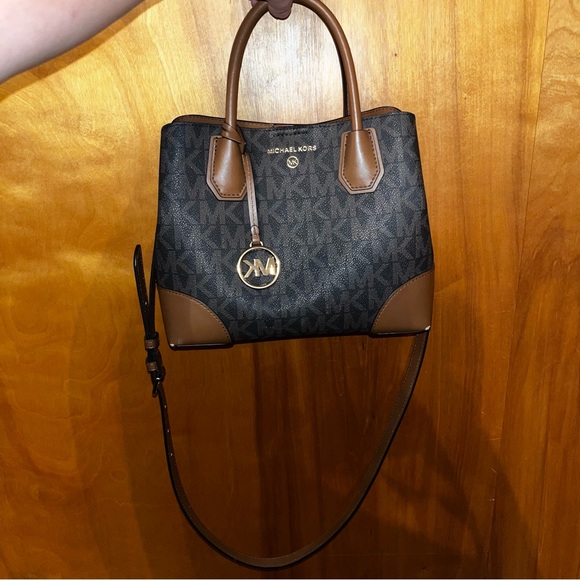 Michael Kors Mercer Brown MD Center Zip Tote Satchel Shoulder Handbag - Picture 3 of 12
